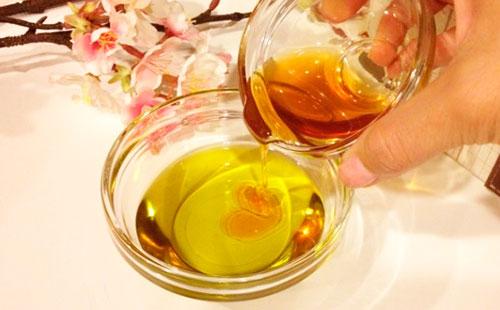 Маска с оливковым маслом и медом