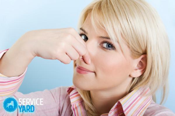 woman-holding-nose-stink